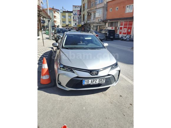 Sahibinden Toyota Corolla 1.5 Flame X-Pack 2022 Model