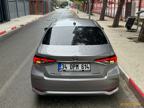 2020 MODEL 1.8HYBİRD FULL 72BİNDE TEMİZ MASRAFSIZ BAKIMLIDIR