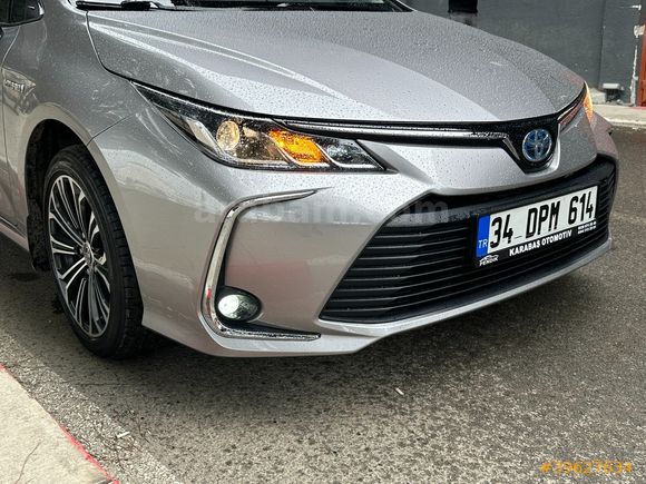 2020 MODEL 1.8HYBİRD FULL 72BİNDE TEMİZ MASRAFSIZ BAKIMLIDIR