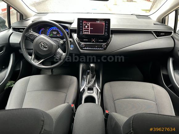 2020 MODEL 1.8HYBİRD FULL 72BİNDE TEMİZ MASRAFSIZ BAKIMLIDIR