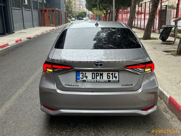 2020 MODEL 1.8HYBİRD FULL 72BİNDE TEMİZ MASRAFSIZ BAKIMLIDIR