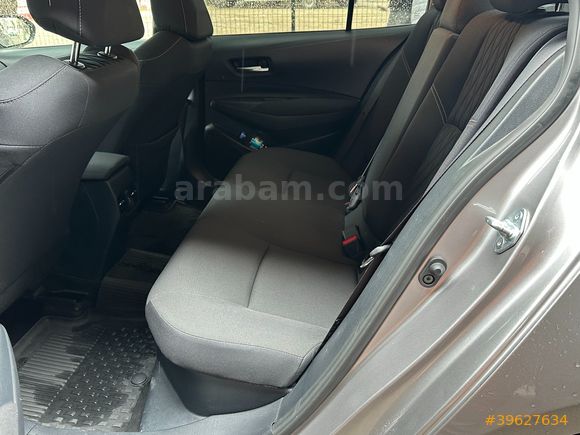 2020 MODEL 1.8HYBİRD FULL 72BİNDE TEMİZ MASRAFSIZ BAKIMLIDIR