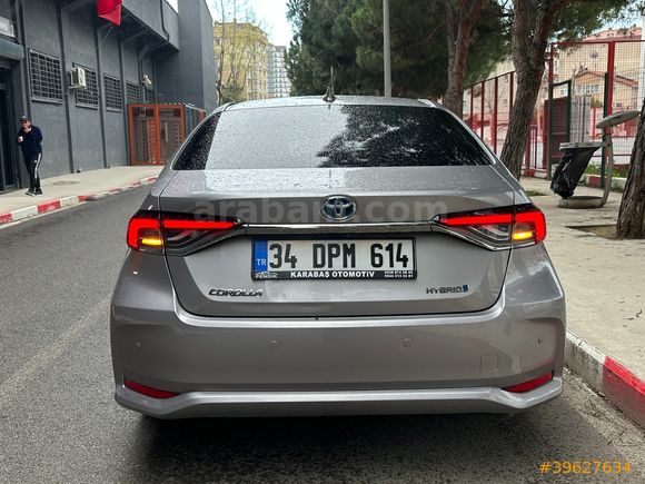 2020 MODEL 1.8HYBİRD FULL 72BİNDE TEMİZ MASRAFSIZ BAKIMLIDIR