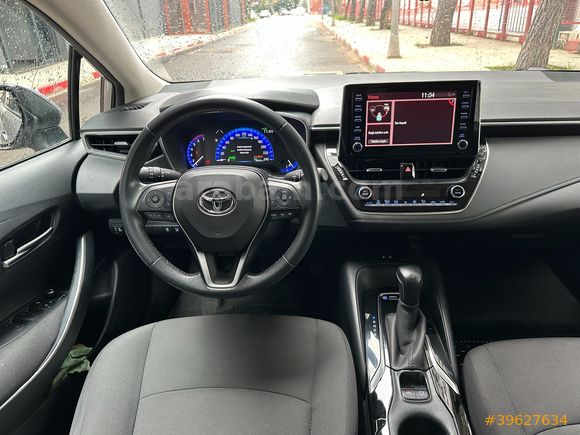 2020 MODEL 1.8HYBİRD FULL 72BİNDE TEMİZ MASRAFSIZ BAKIMLIDIR
