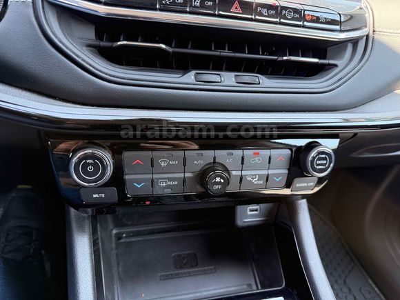 Sahibinden Jeep Compass 1.5 GSE Summit 2024 Model 