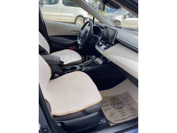 Sahibinden Toyota Corolla 1.8 Hybrid Dream 2020 Model  82.000 km Gri (metalik)