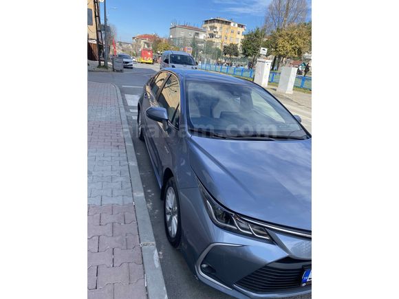 Sahibinden Toyota Corolla 1.8 Hybrid Dream 2020 Model  82.000 km Gri (metalik)