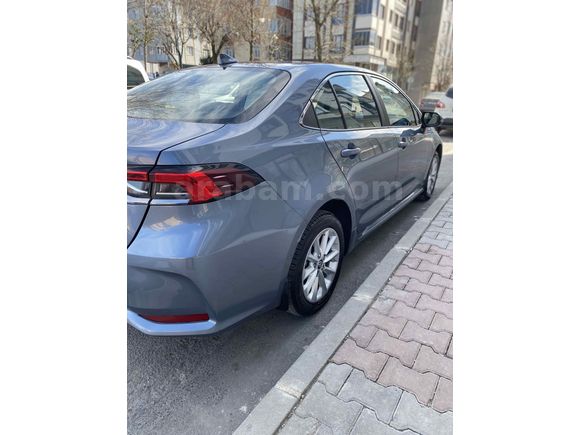Sahibinden Toyota Corolla 1.8 Hybrid Dream 2020 Model  82.000 km Gri (metalik)