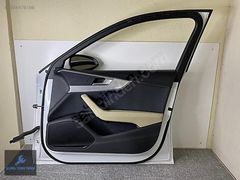 AUDI A4 SAĞ ÖN KAPI