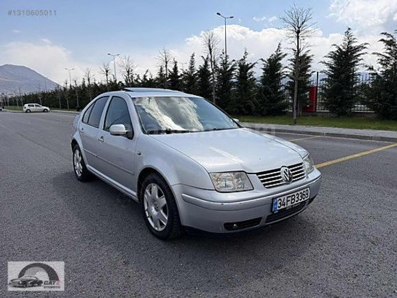 BORA 1.6 SUNROOFLU OTOMATİK VİTES DEĞİŞENSİZ TERTEMİZ FB PLAKA