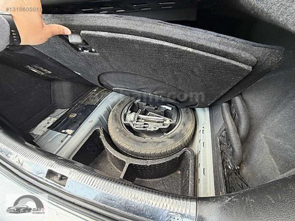 BORA 1.6 SUNROOFLU OTOMATİK VİTES DEĞİŞENSİZ TERTEMİZ FB PLAKA