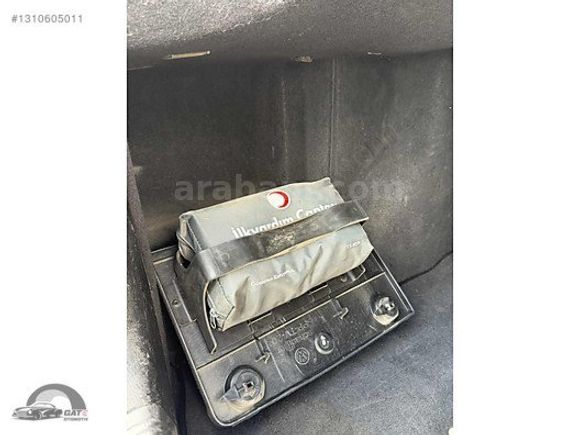 BORA 1.6 SUNROOFLU OTOMATİK VİTES DEĞİŞENSİZ TERTEMİZ FB PLAKA