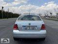 BORA 1.6 SUNROOFLU OTOMATİK VİTES DEĞİŞENSİZ TERTEMİZ FB PLAKA