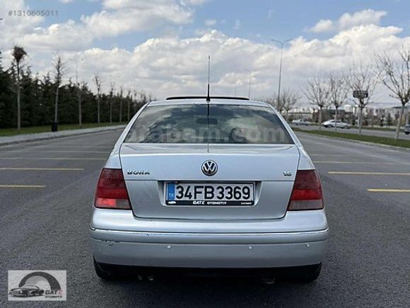 BORA 1.6 SUNROOFLU OTOMATİK VİTES DEĞİŞENSİZ TERTEMİZ FB PLAKA