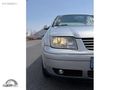 BORA 1.6 SUNROOFLU OTOMATİK VİTES DEĞİŞENSİZ TERTEMİZ FB PLAKA