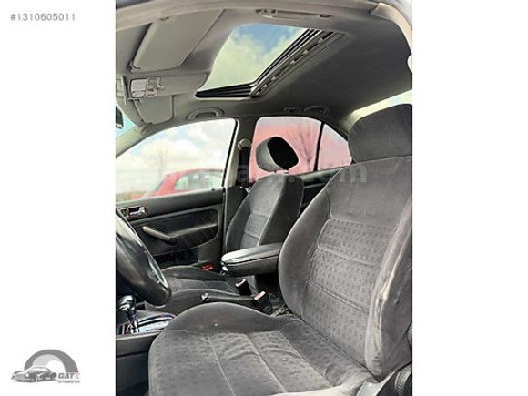 BORA 1.6 SUNROOFLU OTOMATİK VİTES DEĞİŞENSİZ TERTEMİZ FB PLAKA