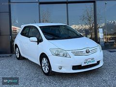 DENİZLİ OPEL BAYİİNDEN HATASIZ TOYOTA AURİS 1.33 COMFORT