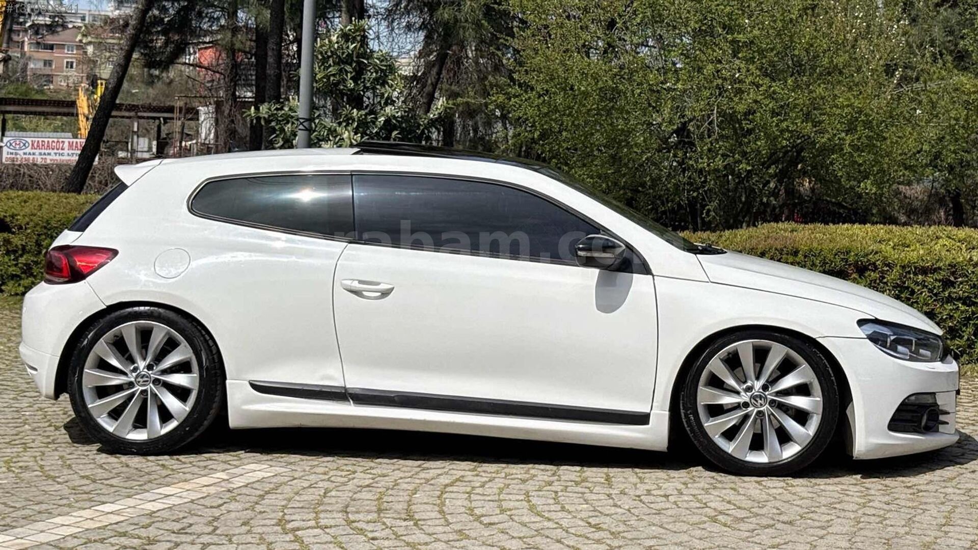 Galeriden Volkswagen Scirocco 1.4 TSi Sportline 2013 Model İstanbul 160.000 km Beyaz 2