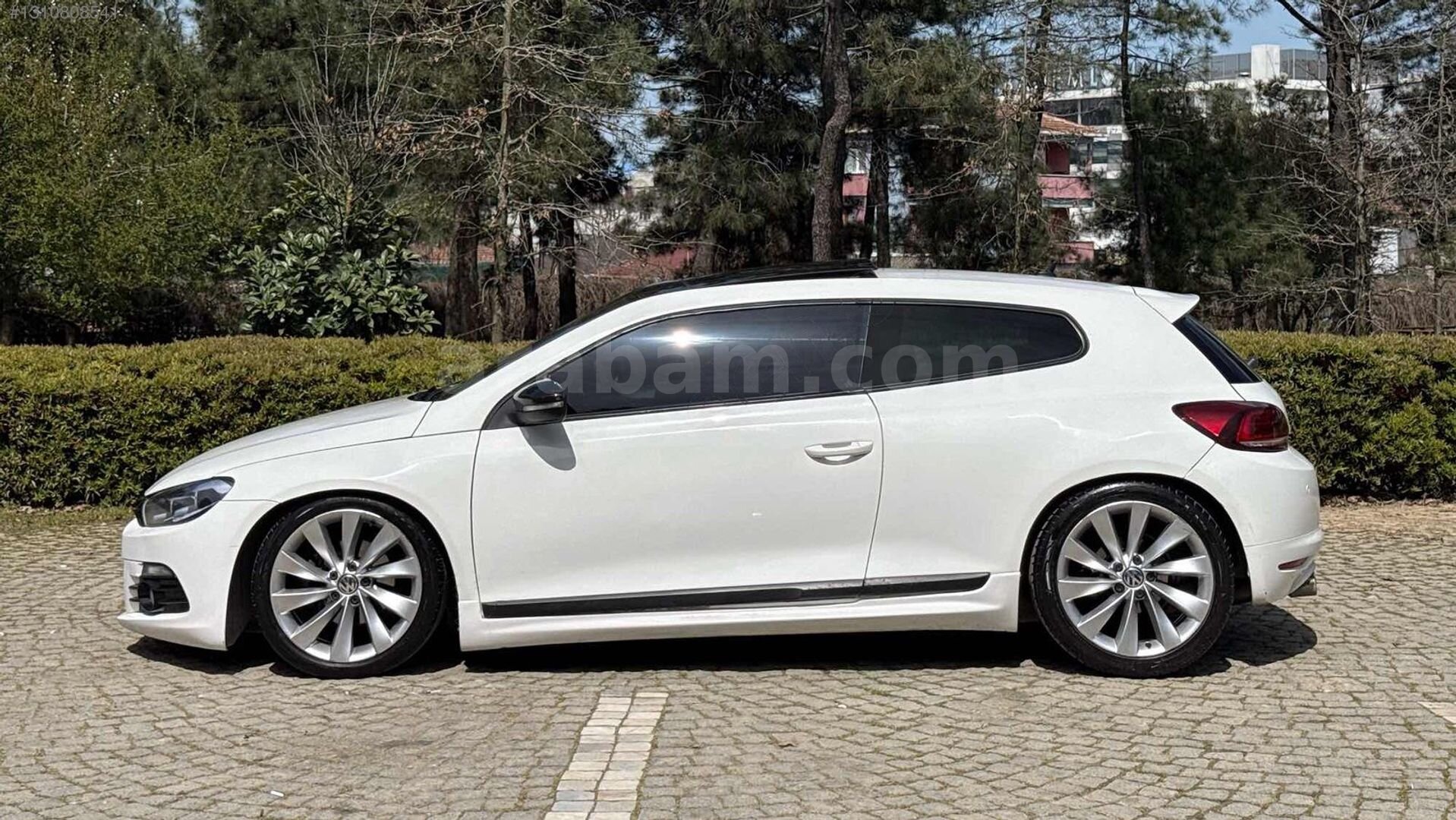 Galeriden Volkswagen Scirocco 1.4 TSi Sportline 2013 Model İstanbul 160.000 km Beyaz 6