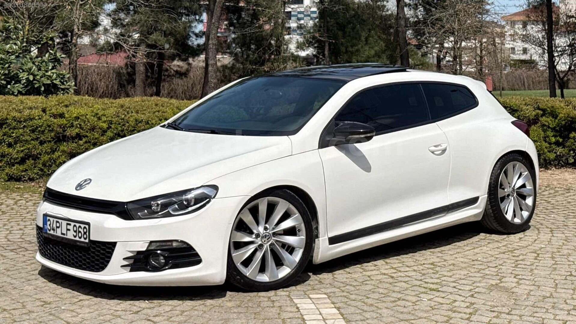 Galeriden Volkswagen Scirocco 1.4 TSi Sportline 2013 Model İstanbul 160.000 km Beyaz 5