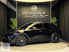 'UZUNOĞLU' 2025 PORSCHE MACAN 4 HATASIZ BAYİİ 7.000KM %20 KDV !