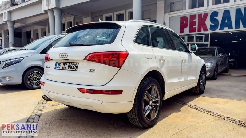2011 AUDI Q5 2.0 TDI QUATTRO 7