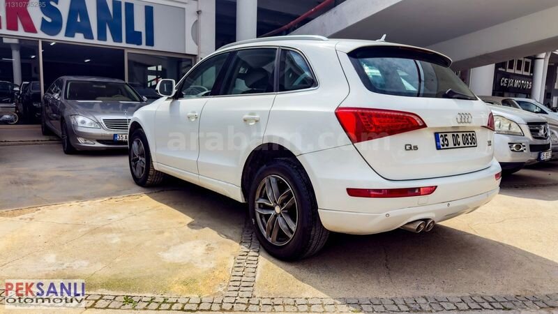 2011 AUDI Q5 2.0 TDI QUATTRO 5