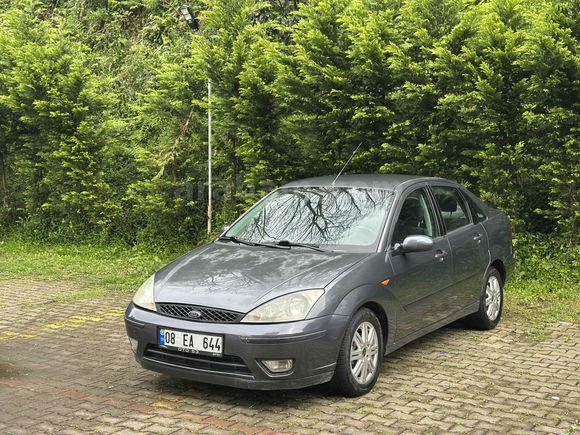 Sahibinden Ford Focus 1.6 Ghia 2005 Model 