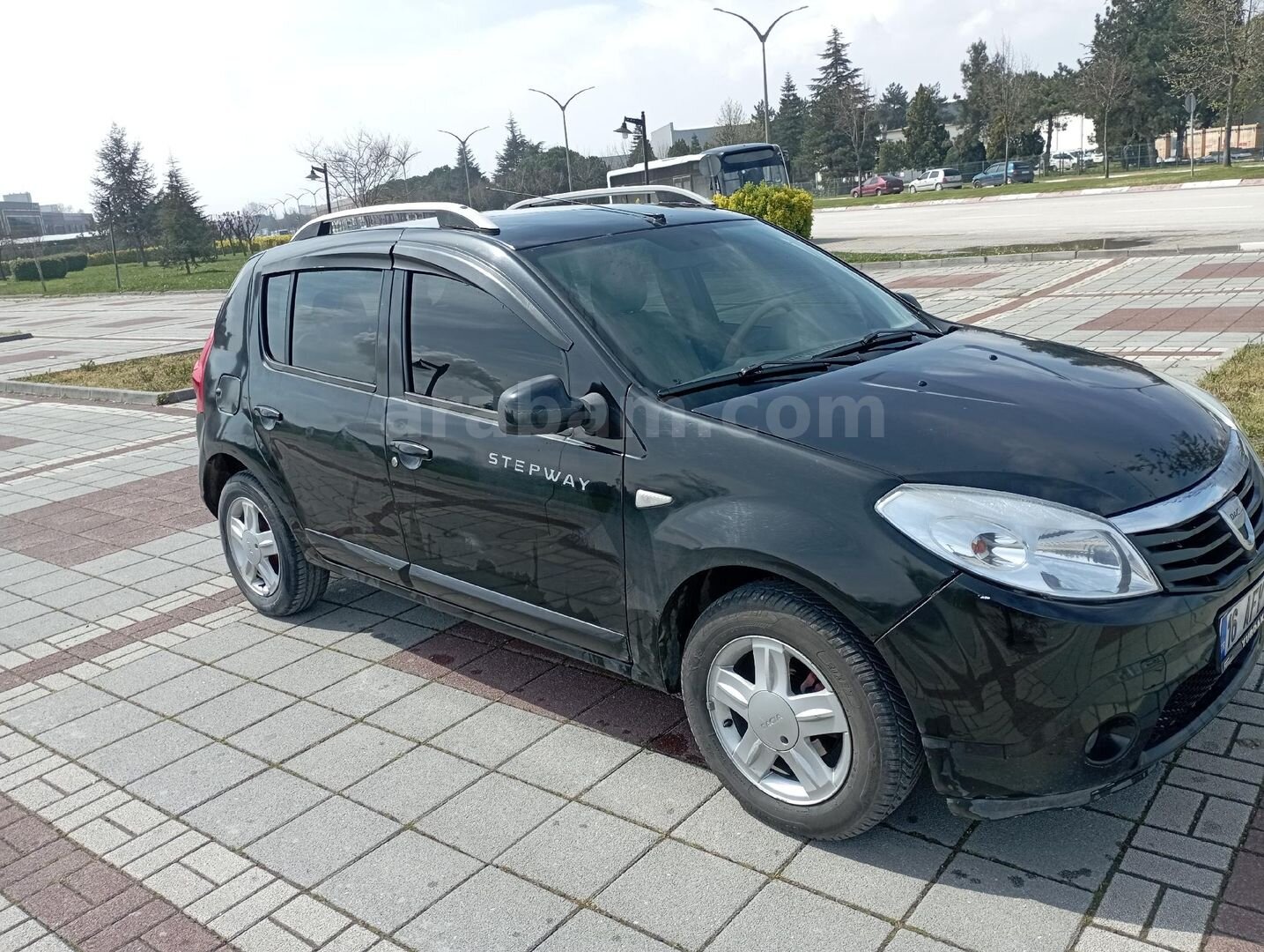 Sahibinden Dacia Sandero 1.4 Black Line 2011 Model 203.000 km Siyah 2