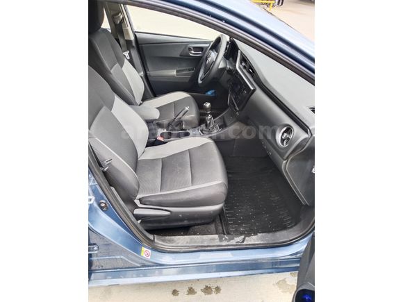 Sahibinden Toyota Auris 1.33 Life 2016 Model