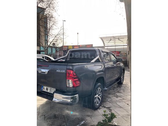 Sahibinden Toyota Hilux 2.4 D-4D 4x2 Adventure 2016 Model