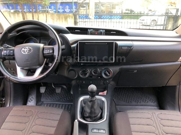 Sahibinden Toyota Hilux 2.4 D-4D 4x2 Adventure 2016 Model