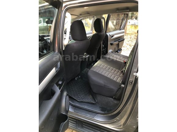 Sahibinden Toyota Hilux 2.4 D-4D 4x2 Adventure 2016 Model