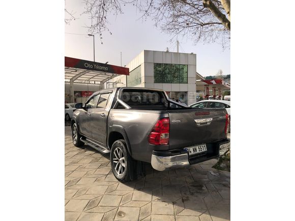 Sahibinden Toyota Hilux 2.4 D-4D 4x2 Adventure 2016 Model