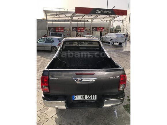 Sahibinden Toyota Hilux 2.4 D-4D 4x2 Adventure 2016 Model
