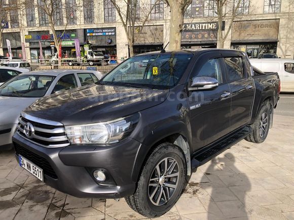 Sahibinden Toyota Hilux 2.4 D-4D 4x2 Adventure 2016 Model
