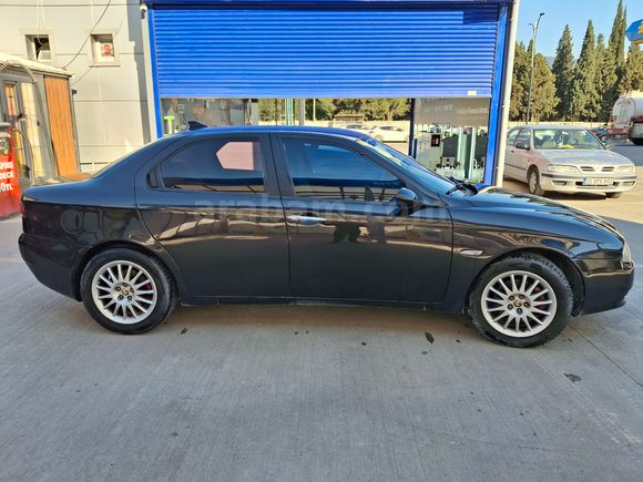 ACİL Alfa Romeo 156 1.6 Distinctive 2004 Model