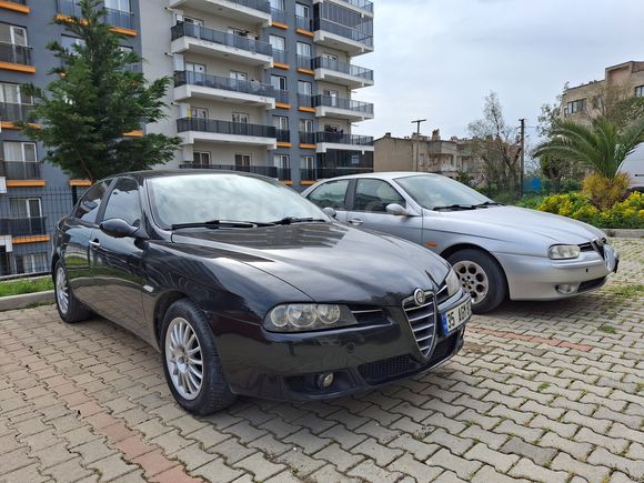 ACİL Alfa Romeo 156 1.6 Distinctive 2004 Model