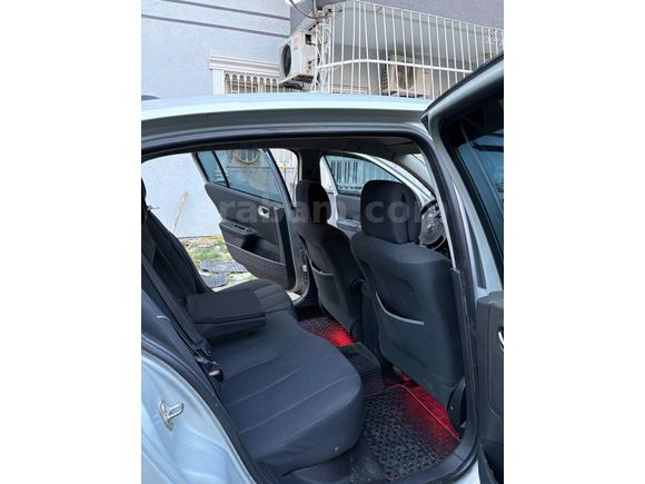 Sahibinden Renault Megane 1.6 Dynamique 2004 Model 