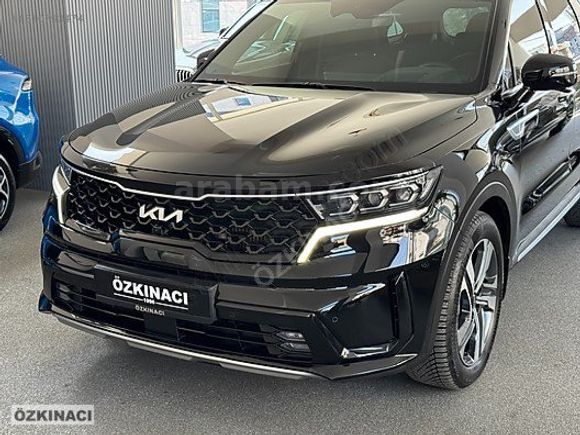 ÖZKINACI'DAN 2021 SORENTO 1.6 HYBRID 4X4 7KİŞİLİK-K.KARTA TAKSİT