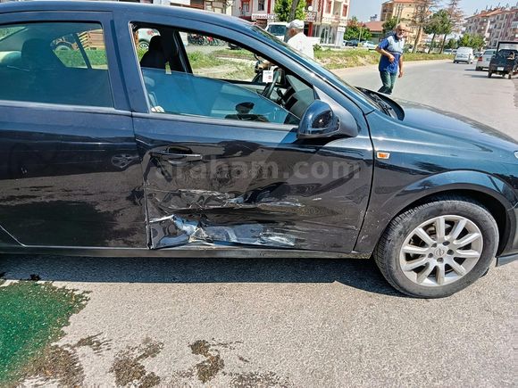 Acil Sahibinden Opel Astra 1.6 Enjoy Plus 2012 Model 