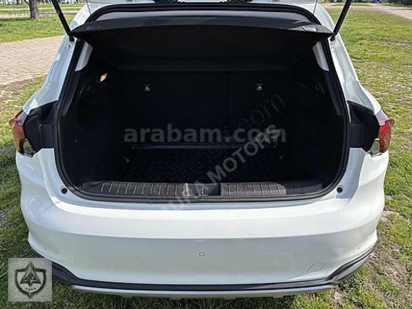 Fiat Egea Cross Değişensiz Lounge Paket 54 Bin KM