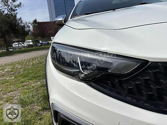 Fiat Egea Cross Değişensiz Lounge Paket 54 Bin KM