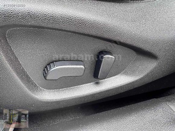 İCON BLAC EDİTİON NOKTA+NAVİ*CAM TAVAN 140.000 KM KREDİYE UYGUN