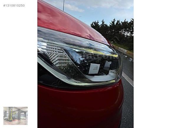 İCON BLAC EDİTİON NOKTA+NAVİ*CAM TAVAN 140.000 KM KREDİYE UYGUN