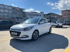 Sahibinden Hyundai i20 1.2 MPI Style 2017 Model  159.000 km Beyaz