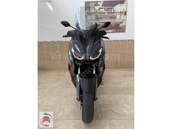 YAMAHA X-MAX 250 TECH MAX NARDO GRİ NET OTO HATASIZ