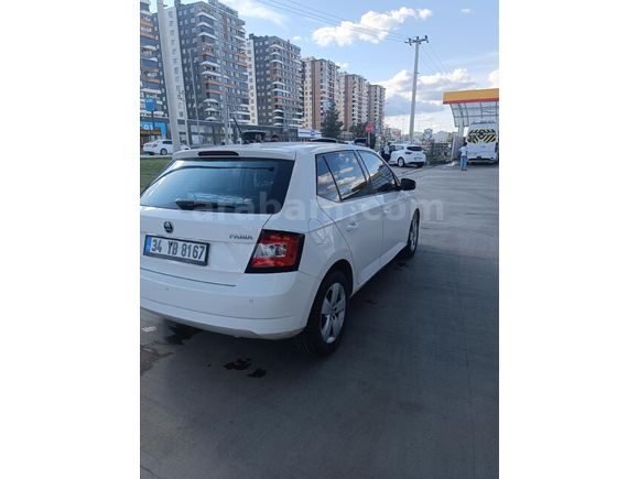 Sahibinden Skoda Fabia 1.2 TSI Style 2015 Model