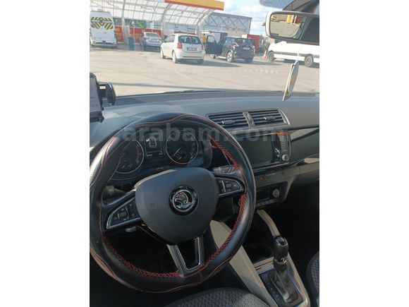 Sahibinden Skoda Fabia 1.2 TSI Style 2015 Model