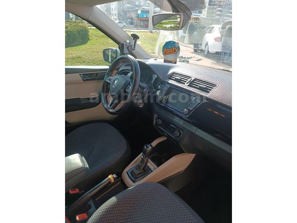 Sahibinden Skoda Fabia 1.2 TSI Style 2015 Model
